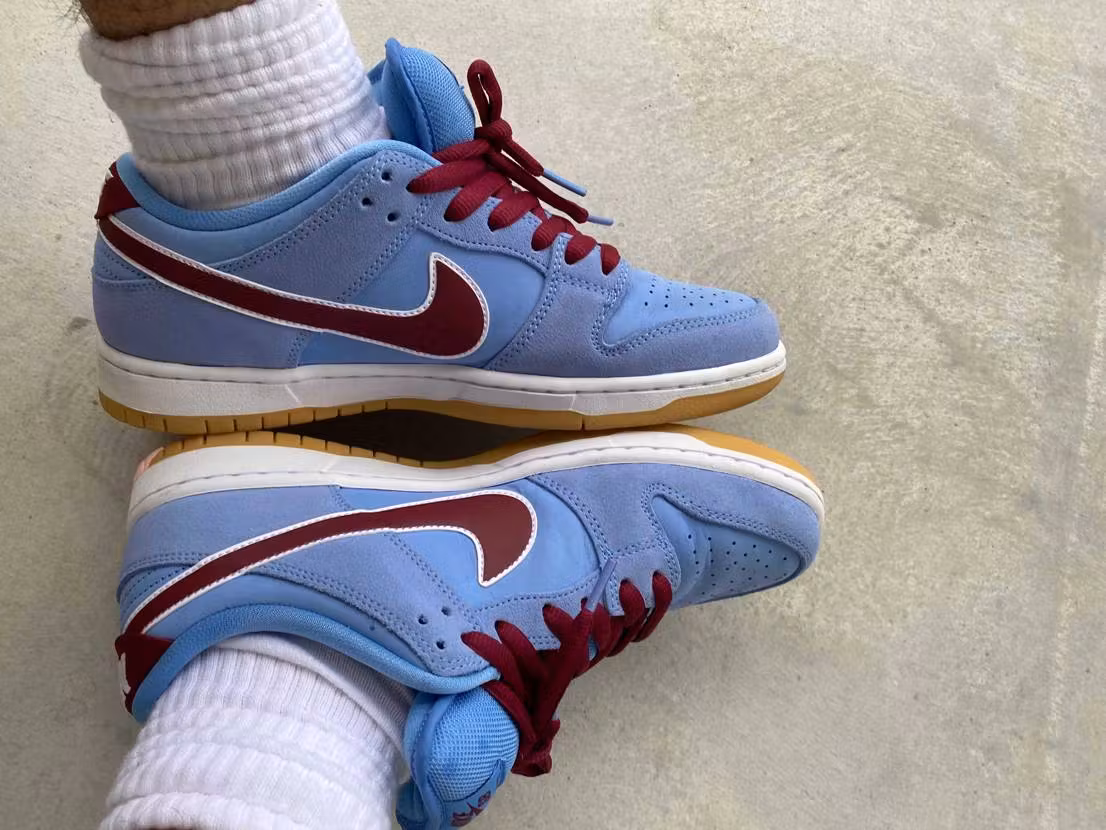 Nike SB Dunk Low Premium SB 'Philadelphia Phillies' DQ4040-400 Nike SB Dunk Low Premium SB 'Philadelphia Phillies' DQ4040-400